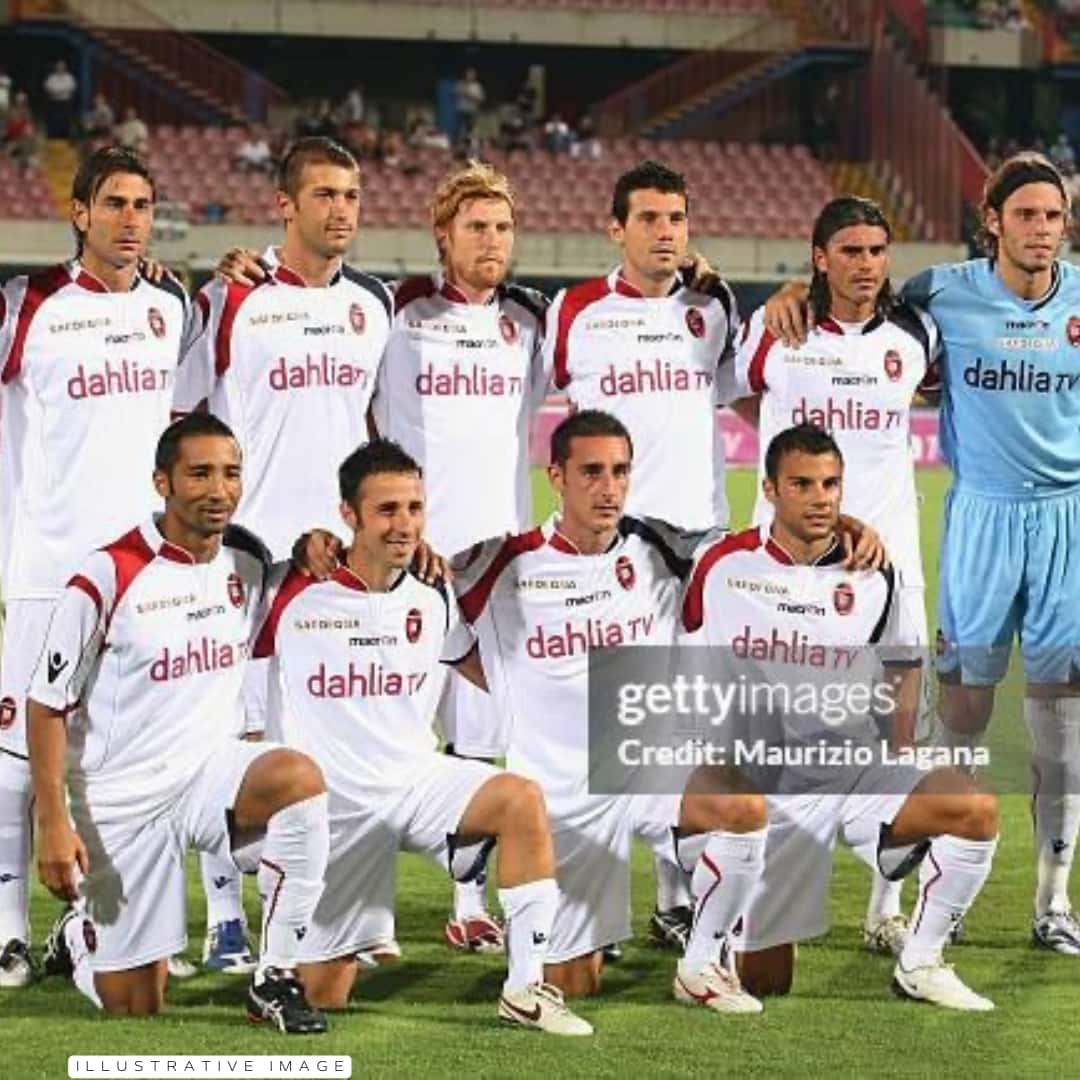 Joaquín Larrivey – Cagliari – Serie A 2009/10 – MATCH WORN IN BENCH JERSEY – P. ALVAREZ COLLECTION - Imagen 21