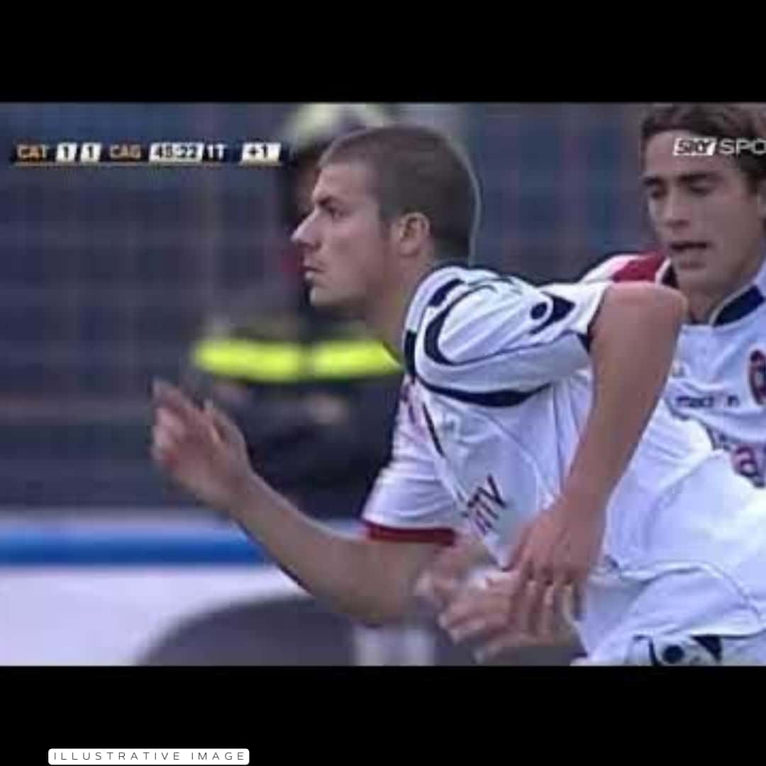 Joaquín Larrivey – Cagliari – Serie A 2009/10 – MATCH WORN IN BENCH JERSEY – P. ALVAREZ COLLECTION - Imagen 20