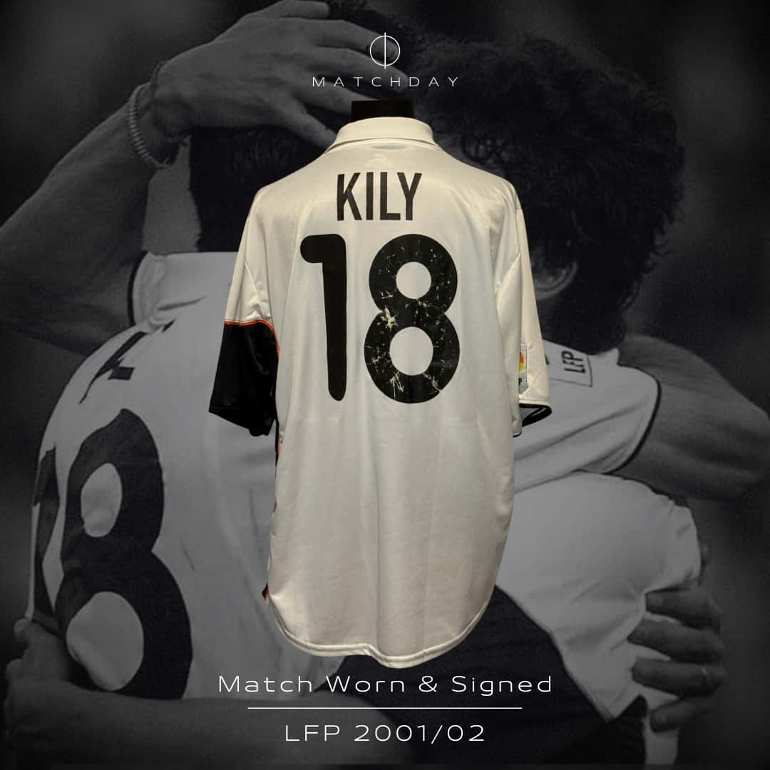 Cristian “Kily” González – SIGNED – Valencia C.F. – LFP 2001/02 – MATCH WORN JERSEY – P. ÁLVAREZ COLLECTION - Imagen 3