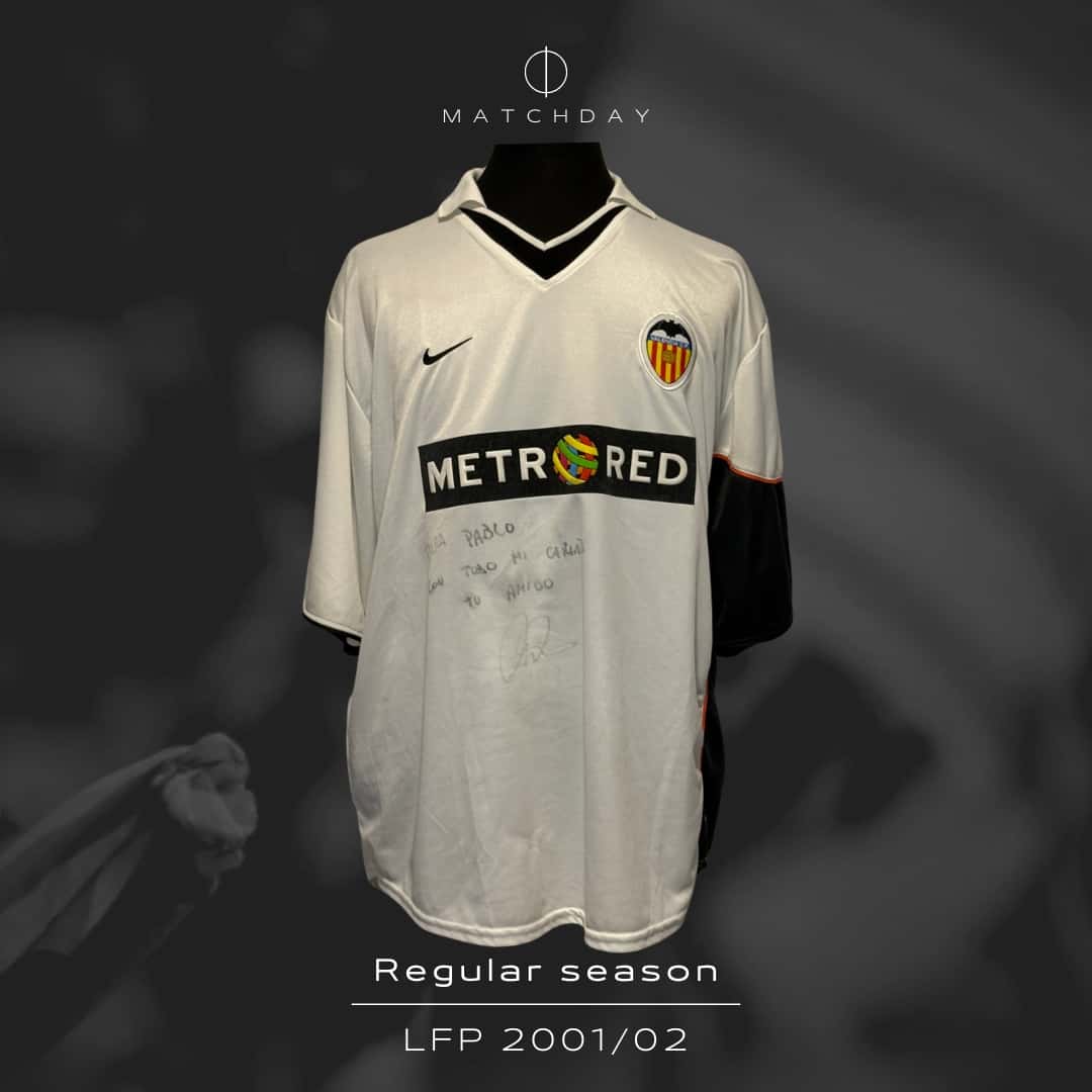 Cristian “Kily” González – SIGNED – Valencia C.F. – LFP 2001/02 – MATCH WORN JERSEY – P. ÁLVAREZ COLLECTION - Imagen 4
