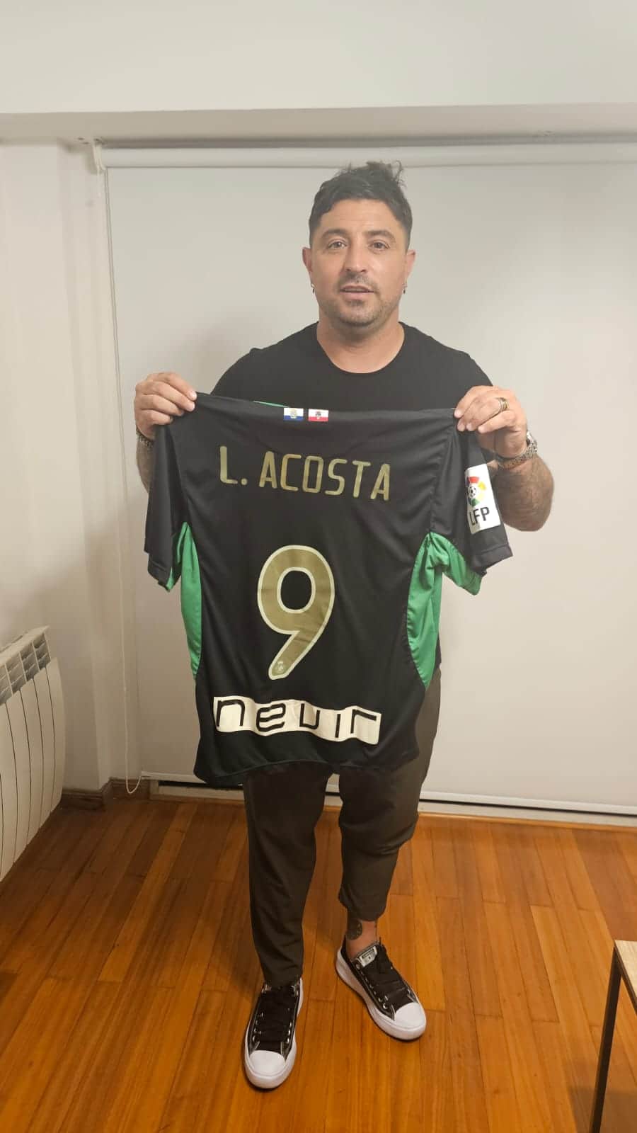 Lautaro Acosta – Racing Santander – LFP 2011/12 – MATCH WORN JERSEY – P. ALVAREZ COLLECTION - Imagen 7
