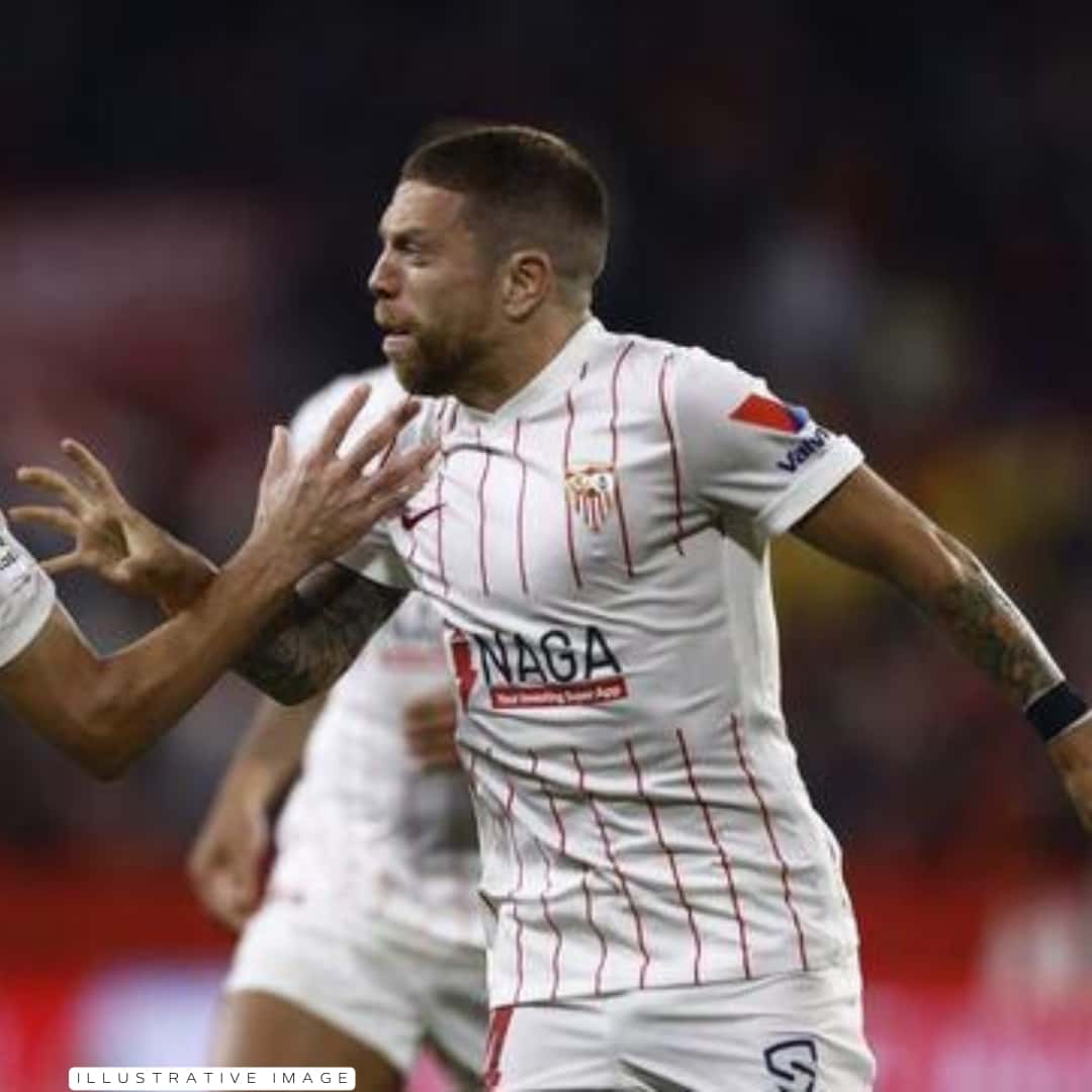 Alejandro Gómez – Sevilla – MATCH WORN JERSEY – LPF 2022/23 – P. ALVAREZ COLLECTION - Imagen 19