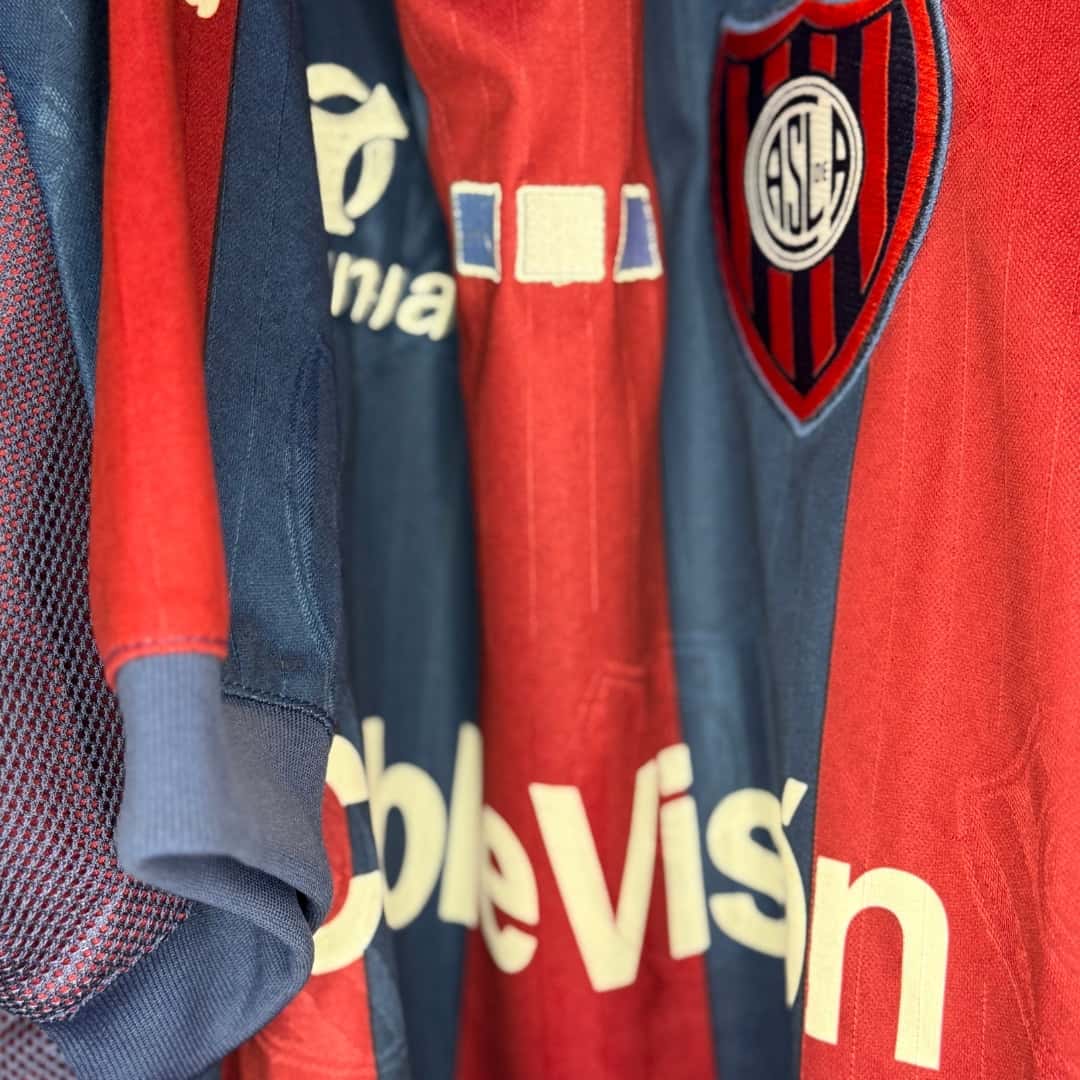 Aldo Paredes – San Lorenzo – Torneo Apertura 2002 – MATCH WORN JERSEY – COLECCIÓN JUAN ELUCHANS - Imagen 6