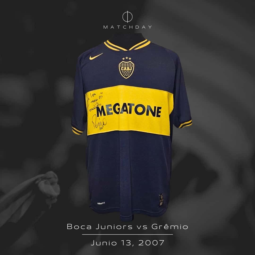 Juan Román Riquelme – Boca Jrs. – Copa Libertadores 2007 – MATCH WORN JERSEY Final Ida vs Gremio - Imagen 4