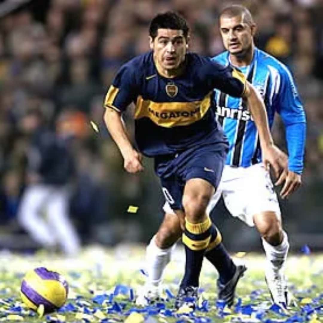Juan Román Riquelme – Boca Jrs. – Copa Libertadores 2007 – MATCH WORN JERSEY Final Ida vs Gremio - Imagen 10