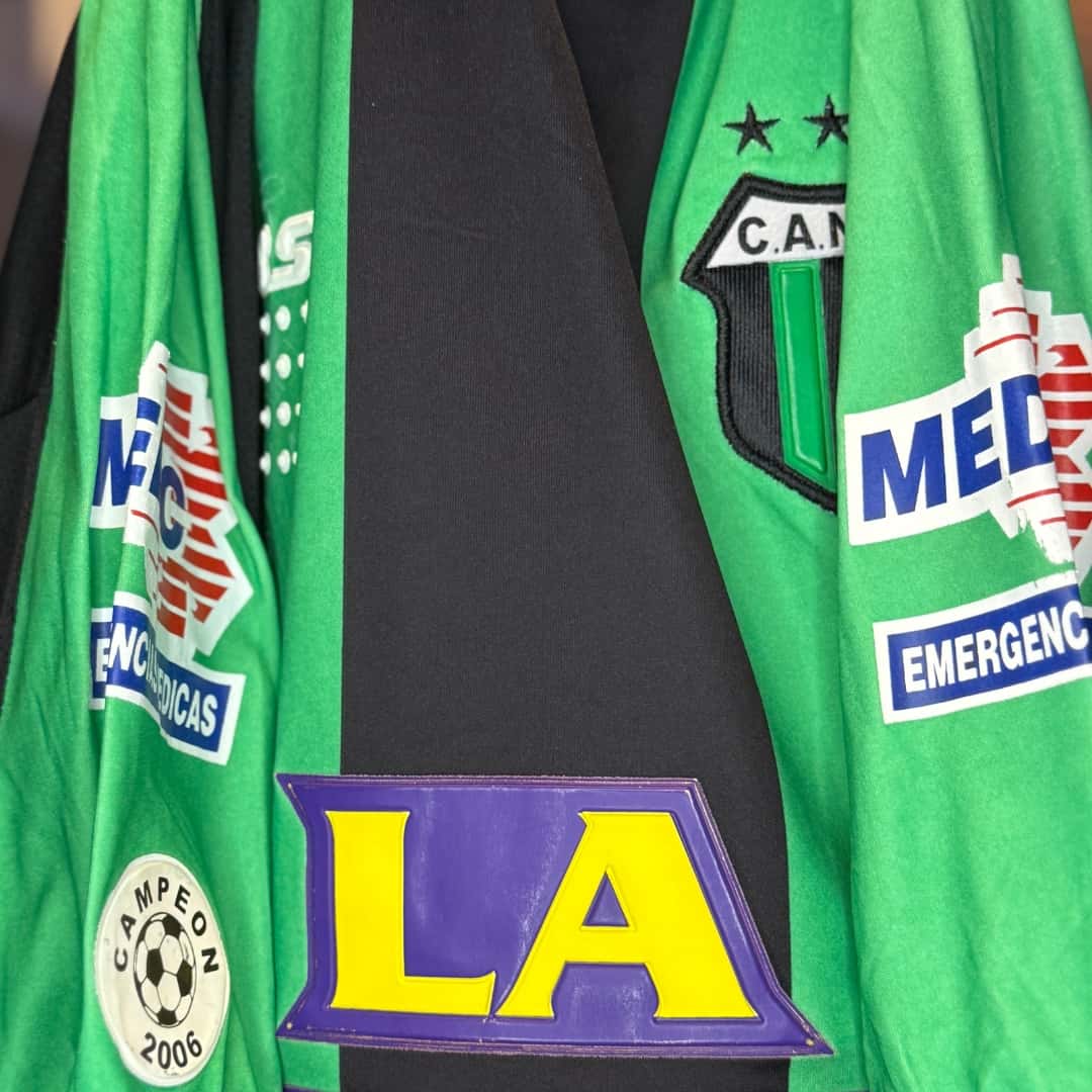 Cristian Trombetta – Nueva Chicago – Torneo Clausura 2007 – MATCH WORN WASHED JERSEY – Colección Juan Eluchans - Imagen 6