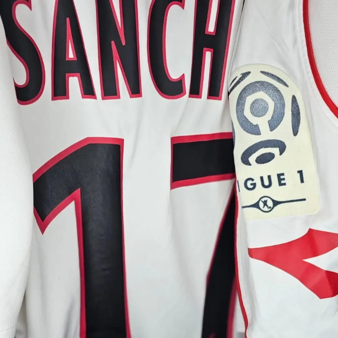 Carlos Sánchez – Valenciennes F.C. – Ligue 1 – MATCH WORN JERSEY – JUAN ELUCHANS COLLECTION - Imagen 7
