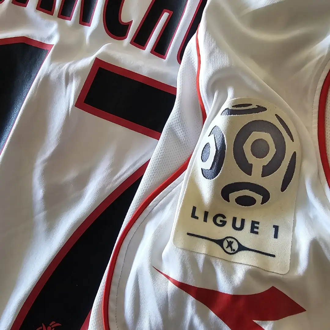 Carlos Sánchez – Valenciennes F.C. – Ligue 1 – MATCH WORN JERSEY – JUAN ELUCHANS COLLECTION - Imagen 16
