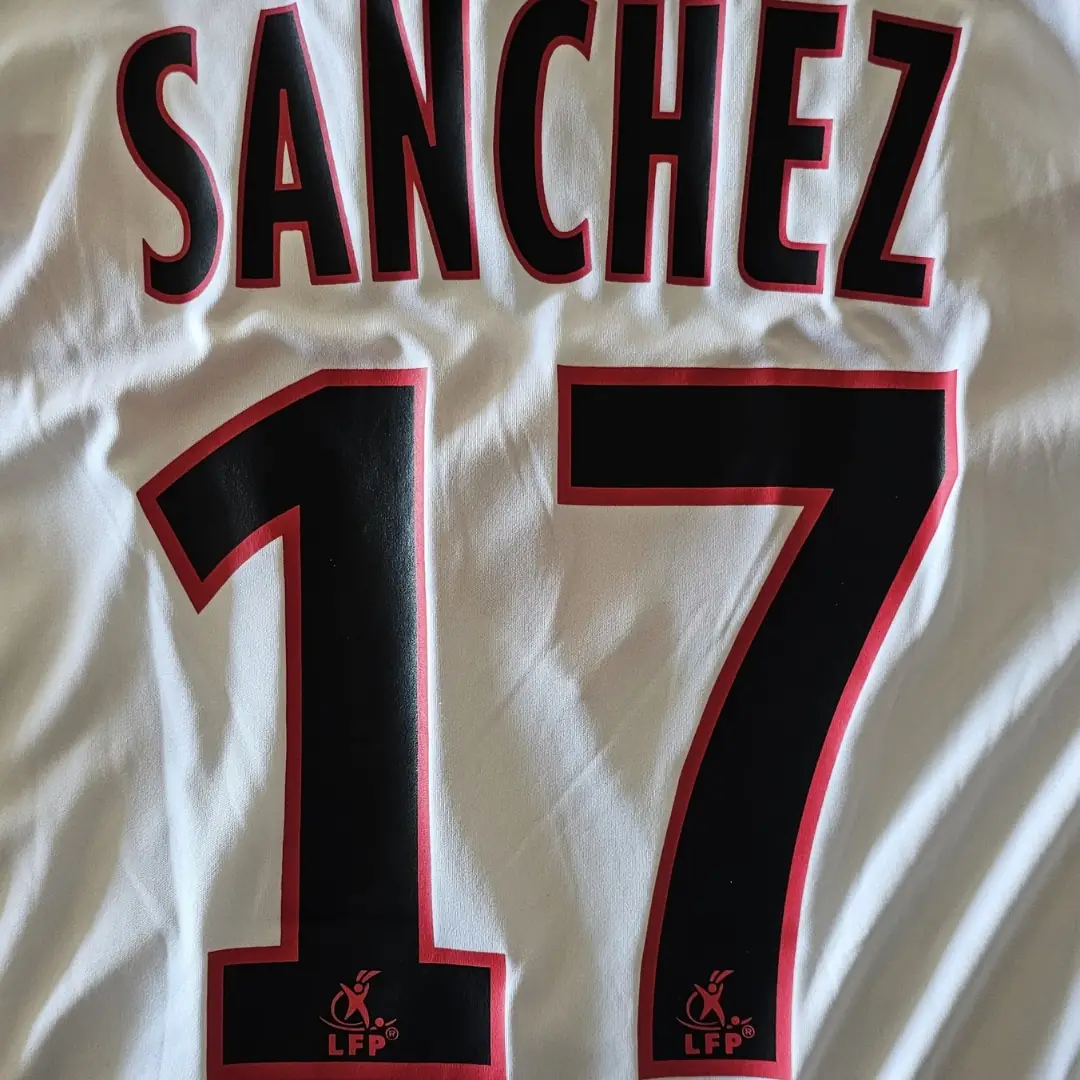 Carlos Sánchez – Valenciennes F.C. – Ligue 1 – MATCH WORN JERSEY – JUAN ELUCHANS COLLECTION - Imagen 18