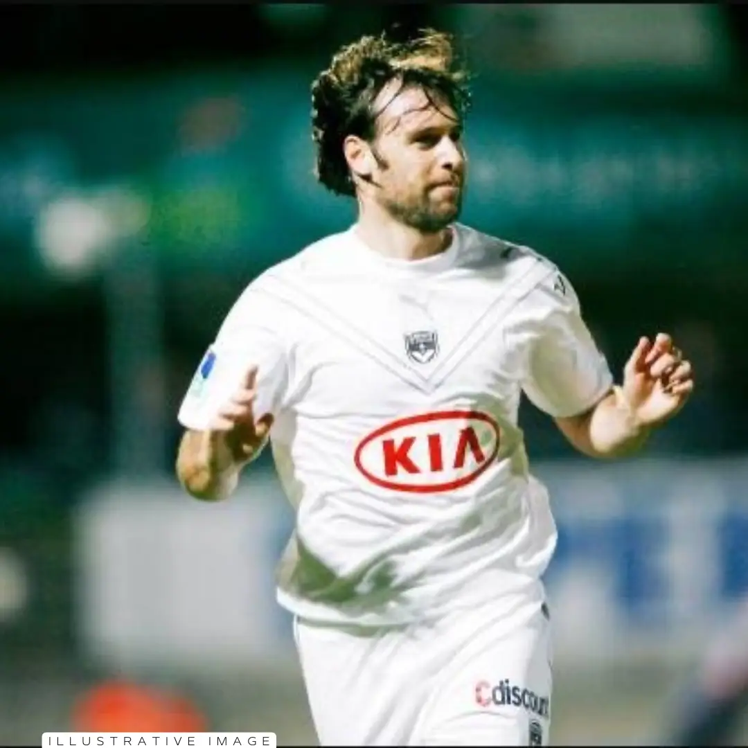 Fernando Cavenaghi – F.C. Girondins – Ligue 1 – MATCH WORN IN BENCH JERSEY – JUAN ELUCHANS COLLECTION - Imagen 8