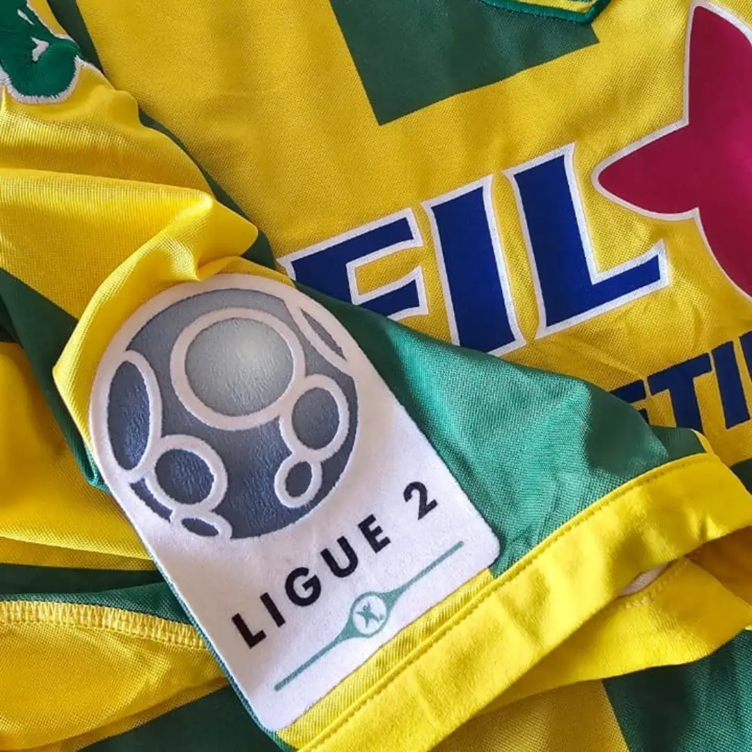 Ernest Akouassaga – F.C. Nantes – Ligue 2 – MATCH WORN JERSEY – JUAN ELUCHANS COLLECTION - Imagen 12