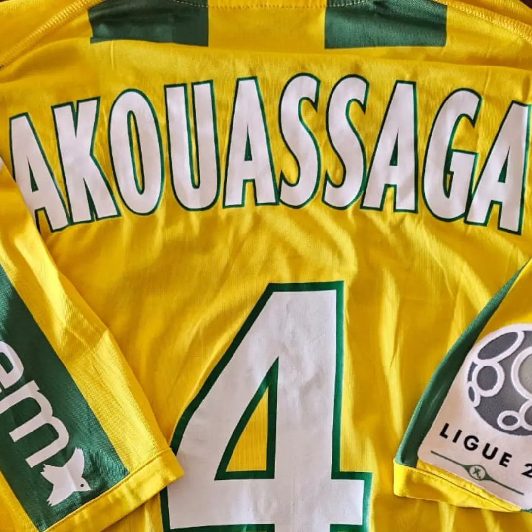 Ernest Akouassaga – F.C. Nantes – Ligue 2 – MATCH WORN JERSEY – JUAN ELUCHANS COLLECTION - Imagen 16