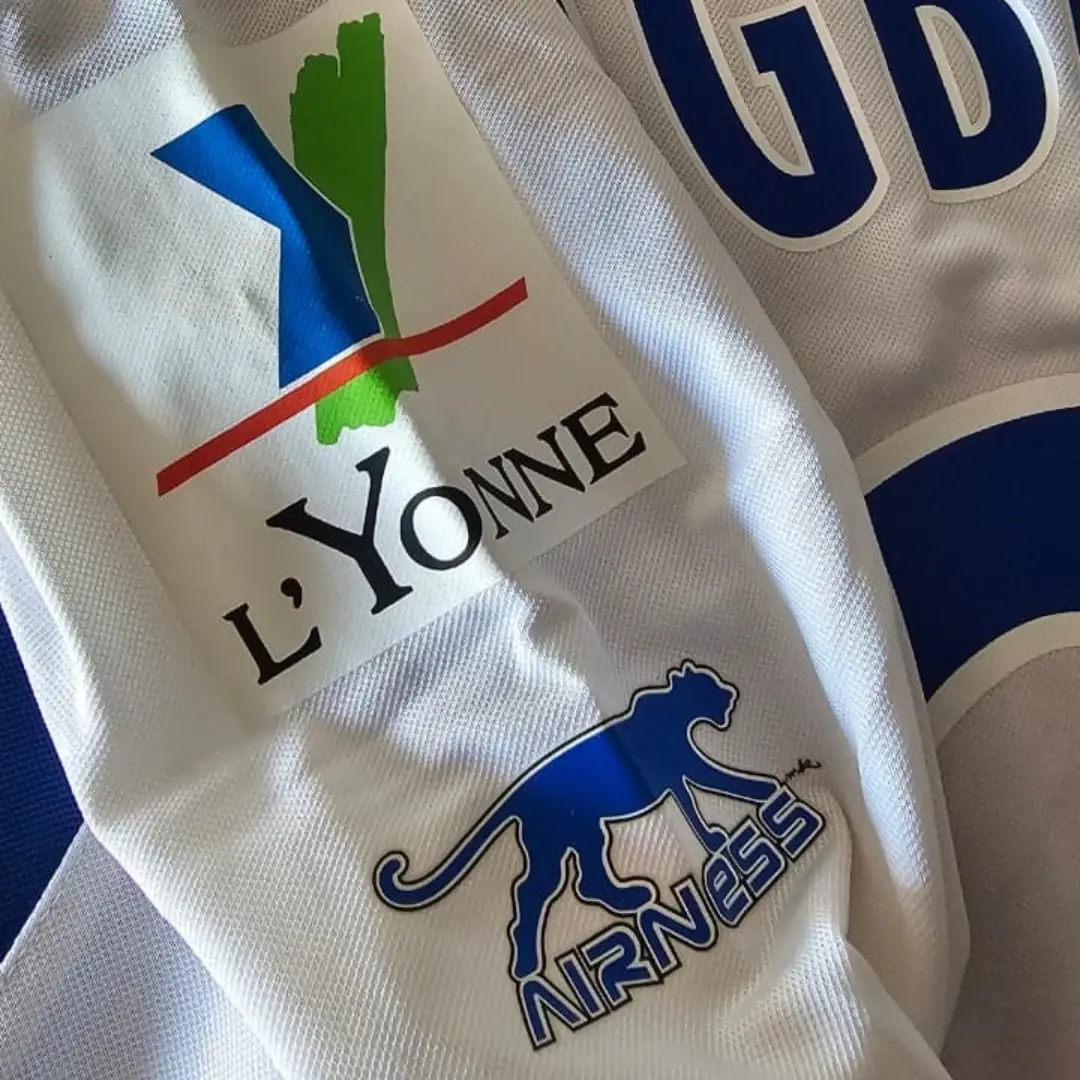 Cedric Hengbart – A.J. Auxerre – Ligue 1 – MATCH WORN JERSEY – JUAN ELUCHANS COLLECTION - Imagen 15