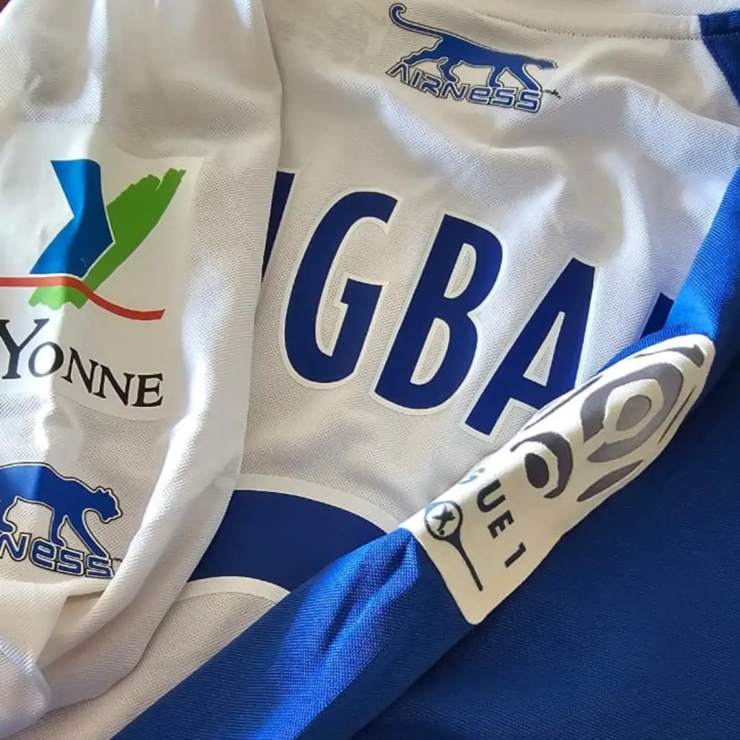 Cedric Hengbart – A.J. Auxerre – Ligue 1 – MATCH WORN JERSEY – JUAN ELUCHANS COLLECTION - Imagen 16