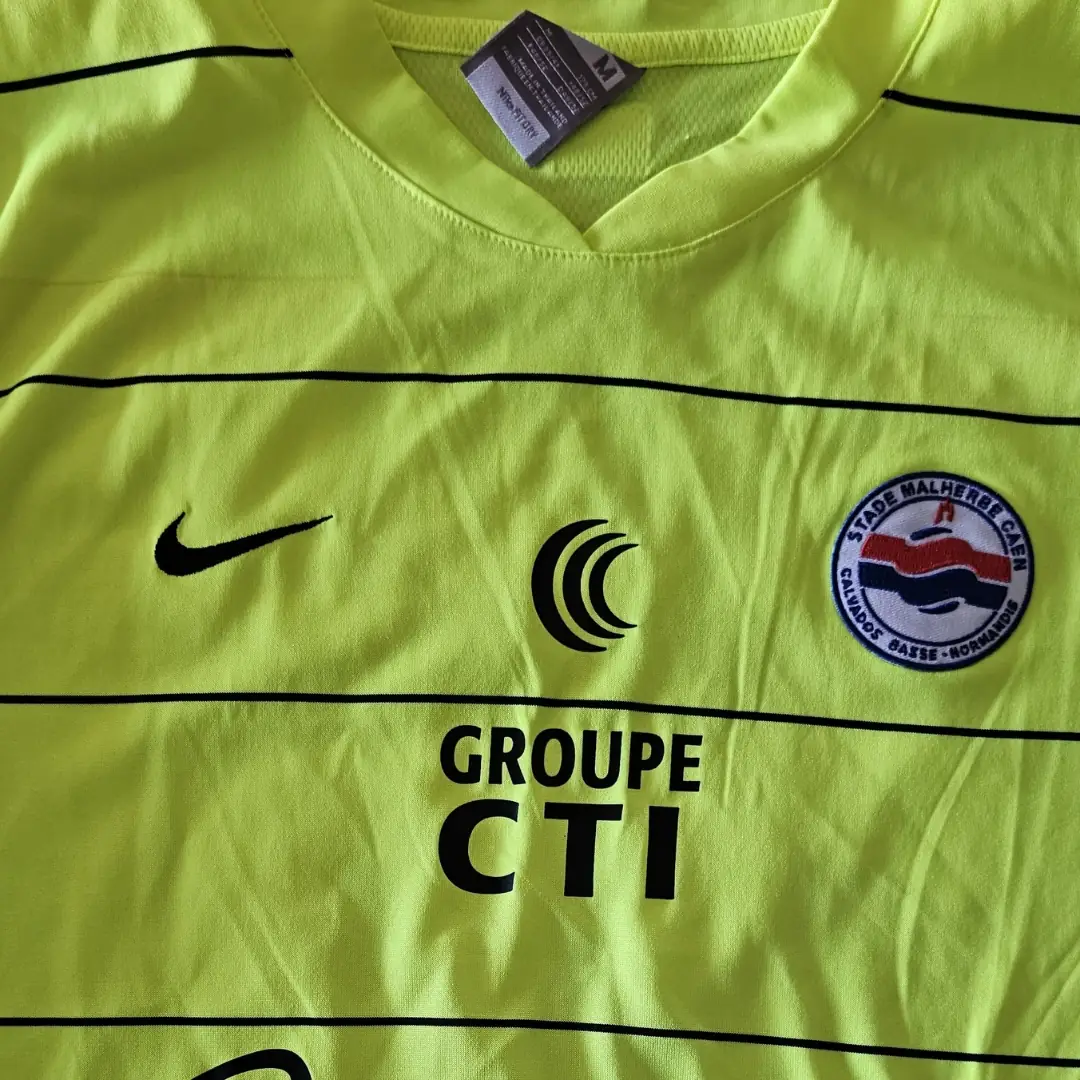 Juan Eluchans – S.M. Caen – Ligue 2 – MATCH WORN JERSEY – JUAN ELUCHANS COLLECTION - Imagen 15