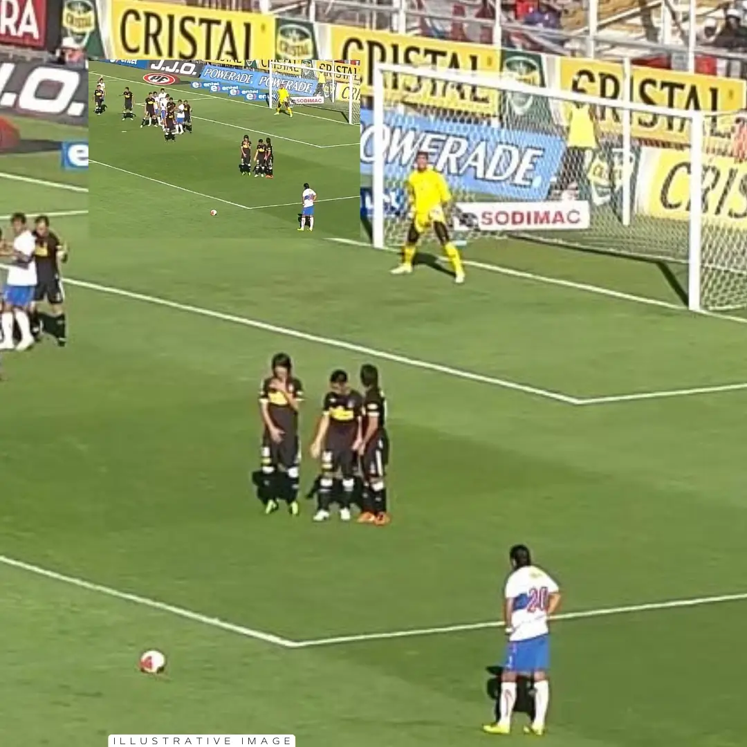 Cristóbal Jorquera – Colo Colo – Torneo Clausura 2011 – MATCH WORN JERSEY – JUAN ELUCHANS COLLECTION - Imagen 12
