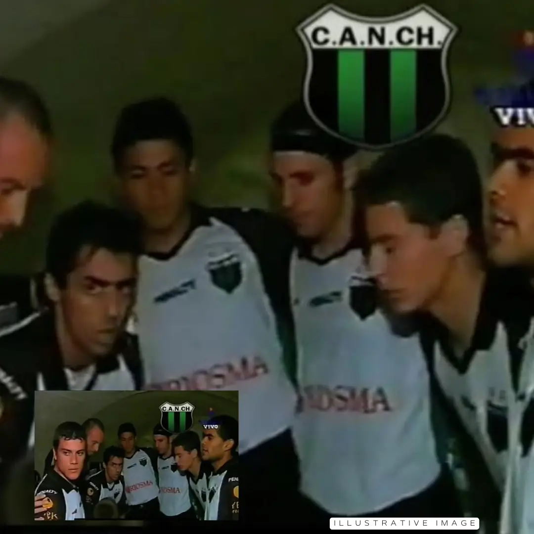 Leonel Martens – Nueva Chicago – Torneo Clausura 2002 – MATCH WORN JERSEY – JUAN ELUCHANS COLLECTION - Imagen 9