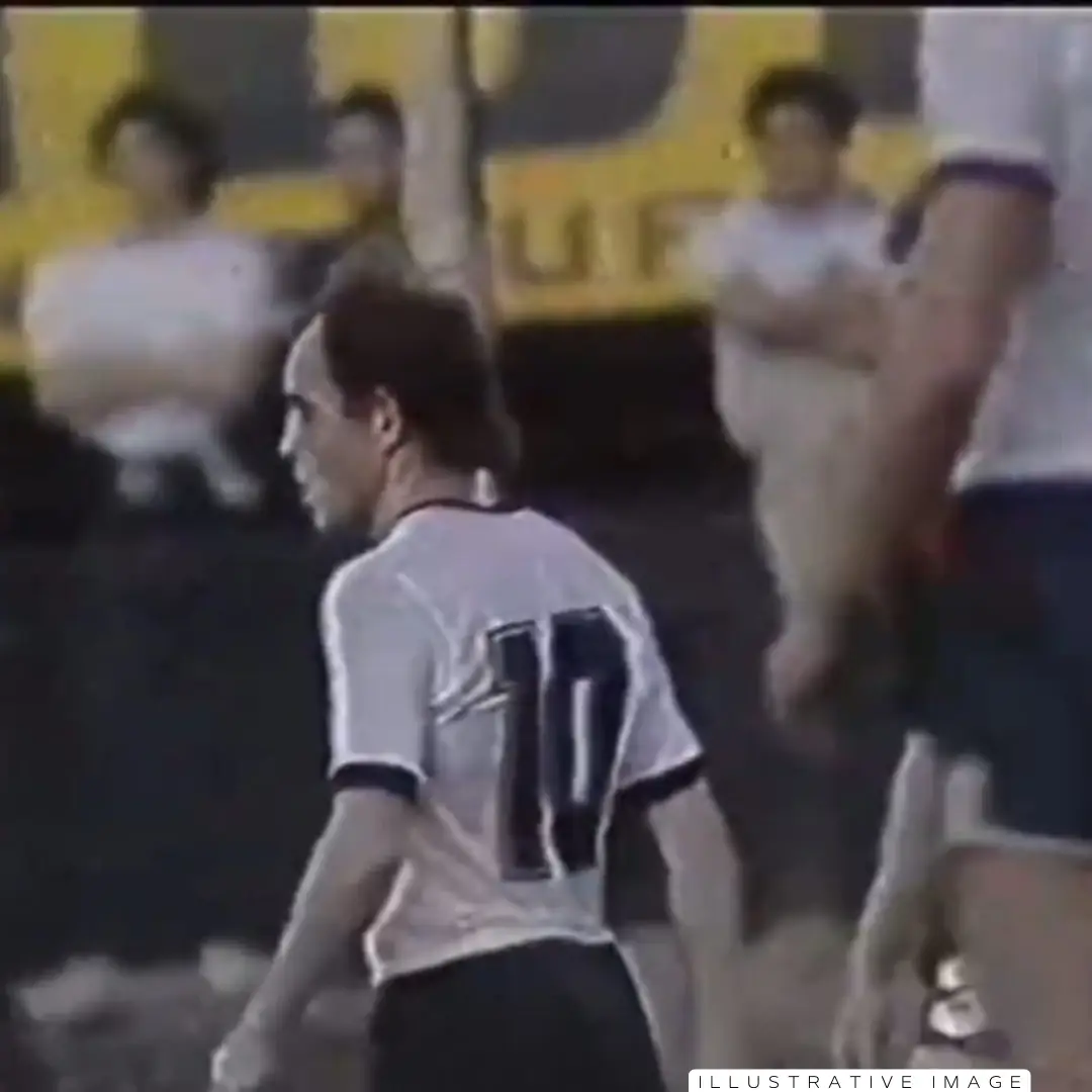 Ricardo Enrique Bochini – C.A. Independiente – Campeonato Primera División 1986/87 – MATCH WORN JERSEY - Imagen 18