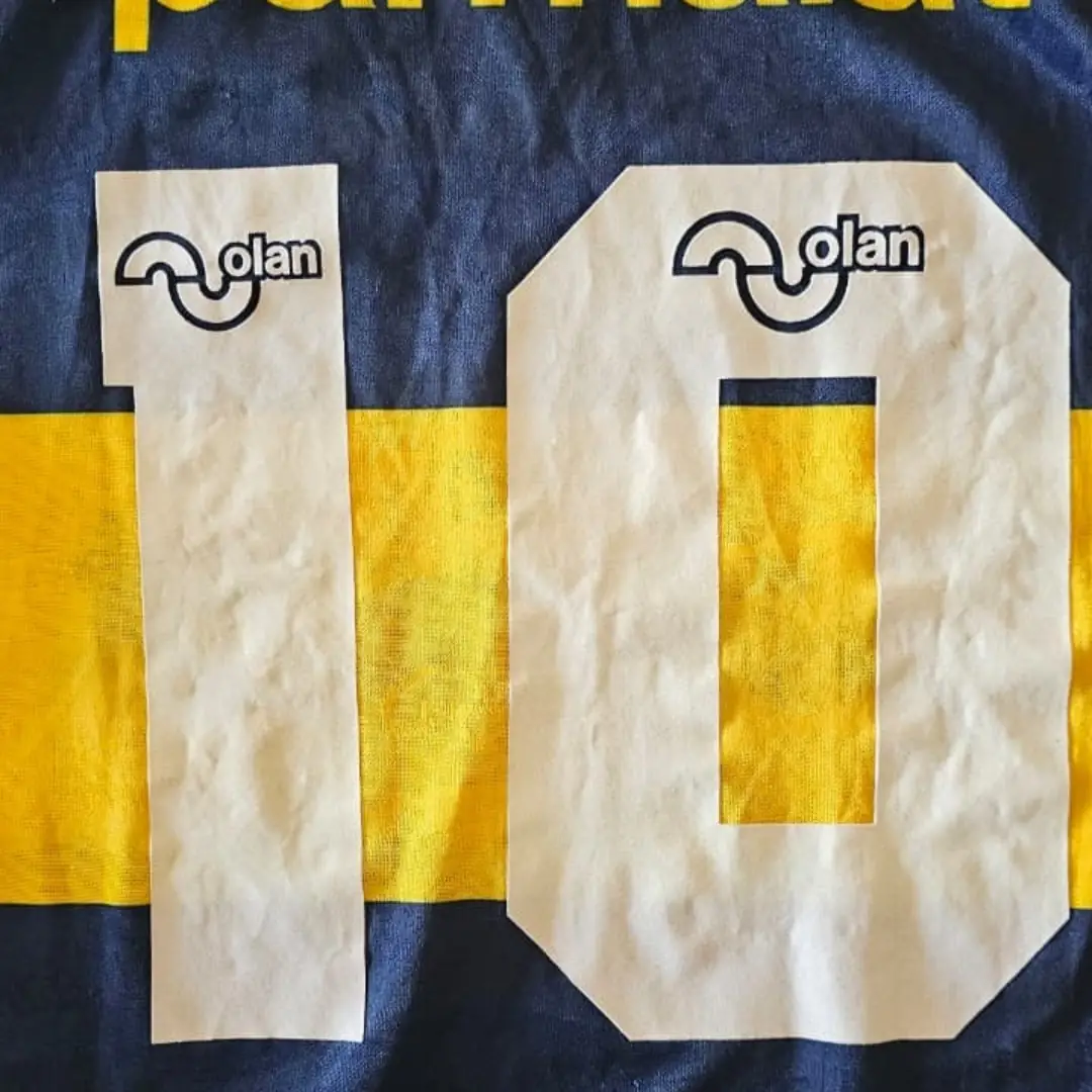 Diego Maradona – Boca Jrs. – Torneo Apertura 1995 – MATCH WORN JERSEY - Imagen 23