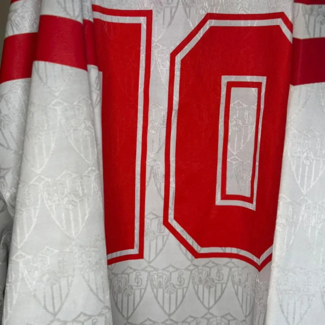 Diego Maradona – Sevilla F.C. – Primera División 1992/93 – MATCH WORN & SIGNED JERSEY – CARLOS DIBOS COLLECTION - Imagen 7