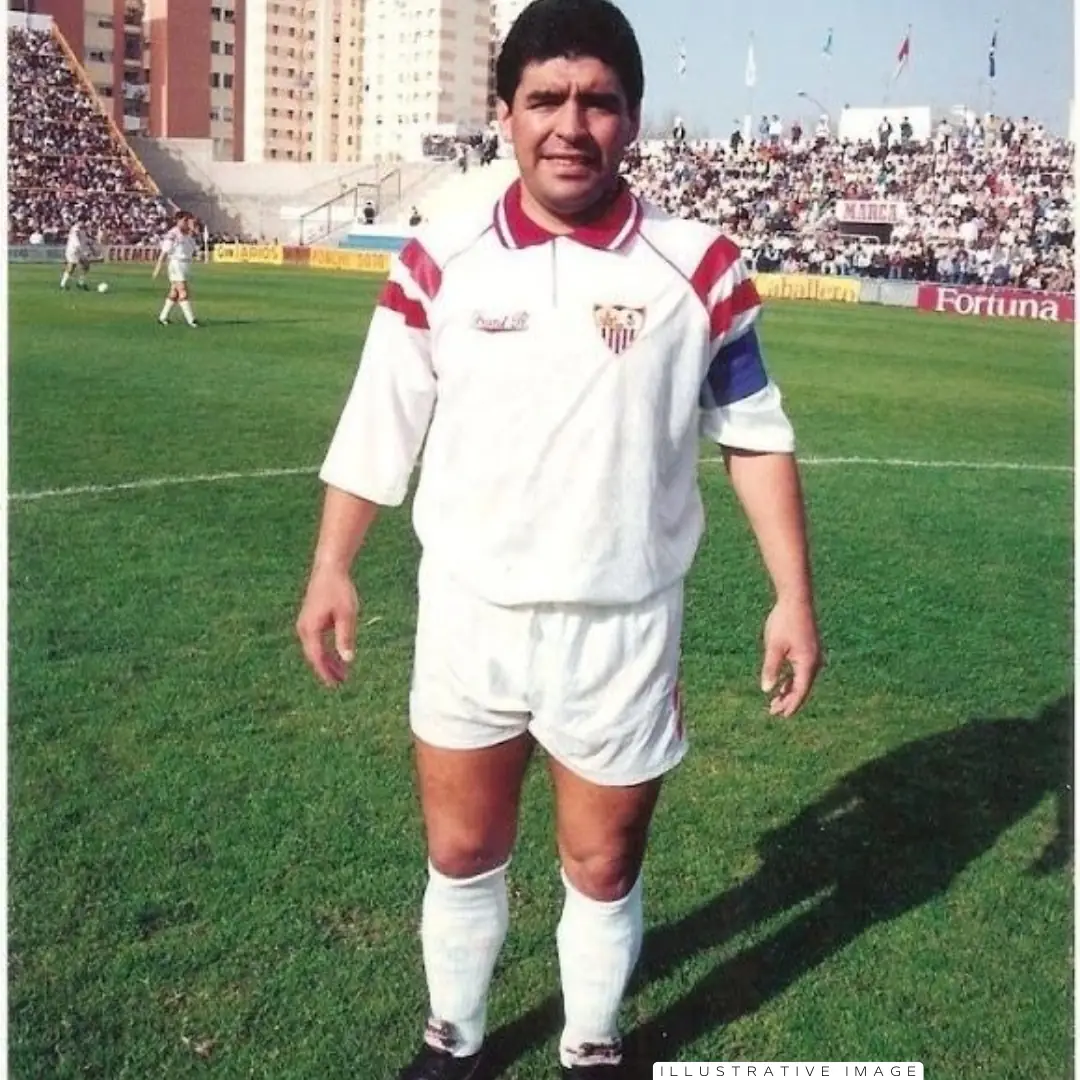 Diego Maradona – Sevilla F.C. – Primera División 1992/93 – MATCH WORN & SIGNED JERSEY – CARLOS DIBOS COLLECTION - Imagen 12