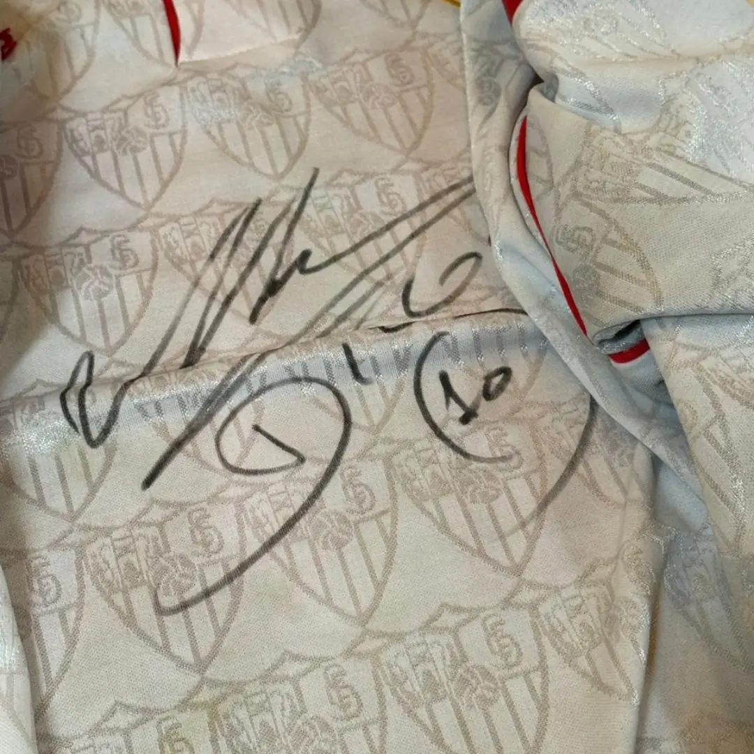 Diego Maradona – Sevilla F.C. – Primera División 1992/93 – MATCH WORN & SIGNED JERSEY – CARLOS DIBOS COLLECTION - Imagen 16