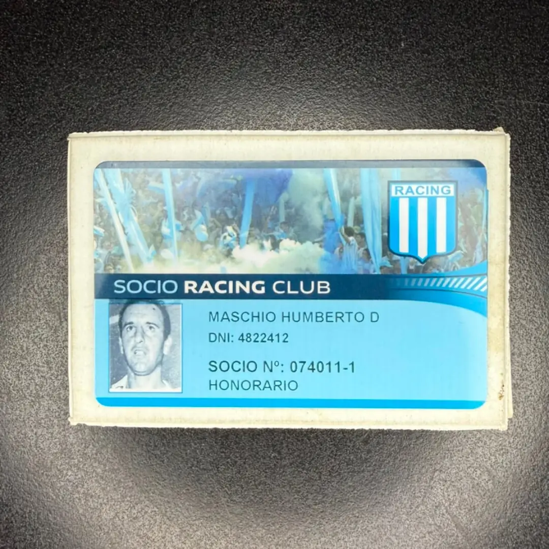 Humberto Maschio – Racing Club – Protocol Jersey + Honorary membership credencial – HUMBERTO MASCHIO’S COLLECTION - Imagen 18