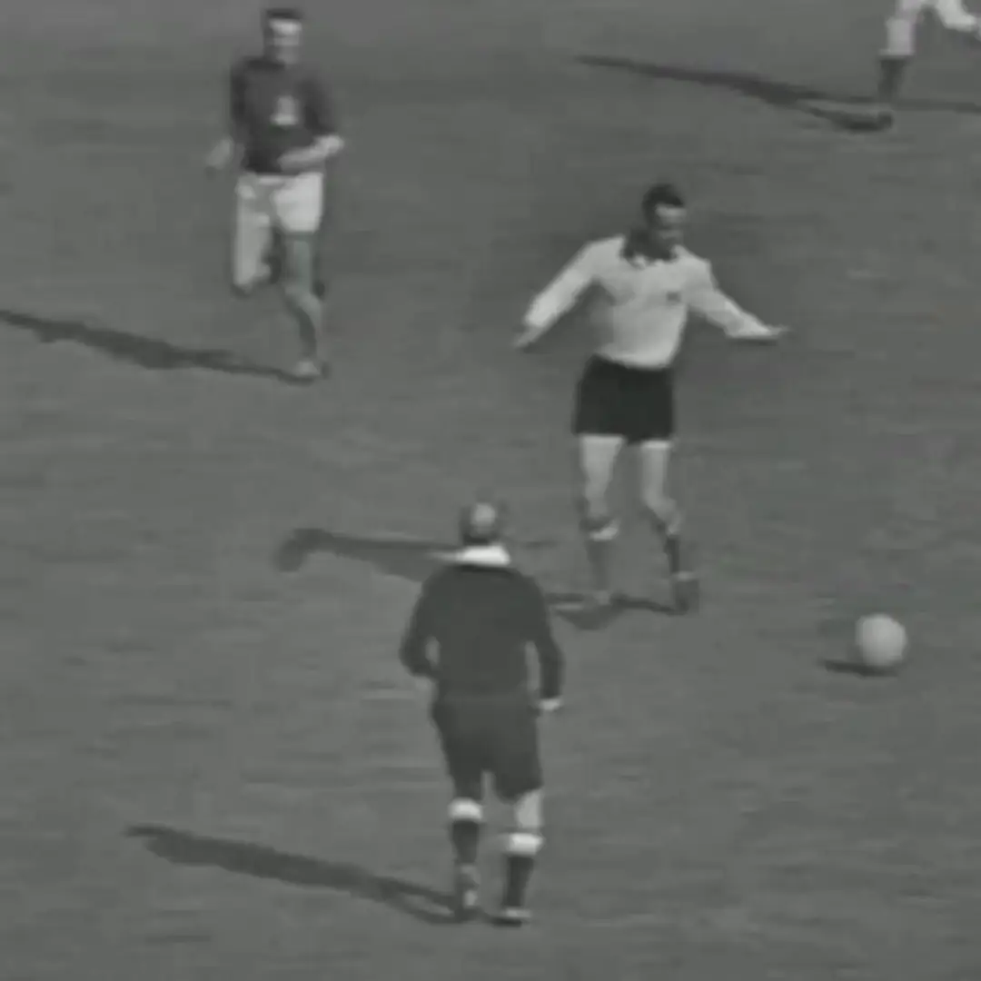 Humberto Maschio – Italia National Team – Friendly Match 1962 – MATCH WORN JERSEY – HUMBERTO MASCHIO’S COLLECTION - Imagen 22