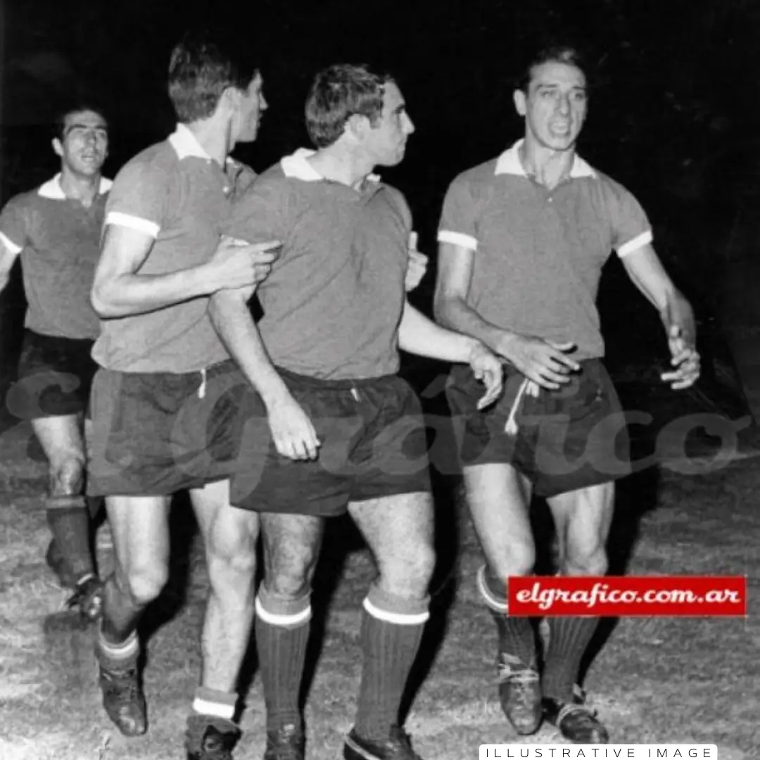David Acevedo – C. A. Independiente – Campeonato Metropolitano & Copa Libertadores 1968- Match worn jersey - Image 16