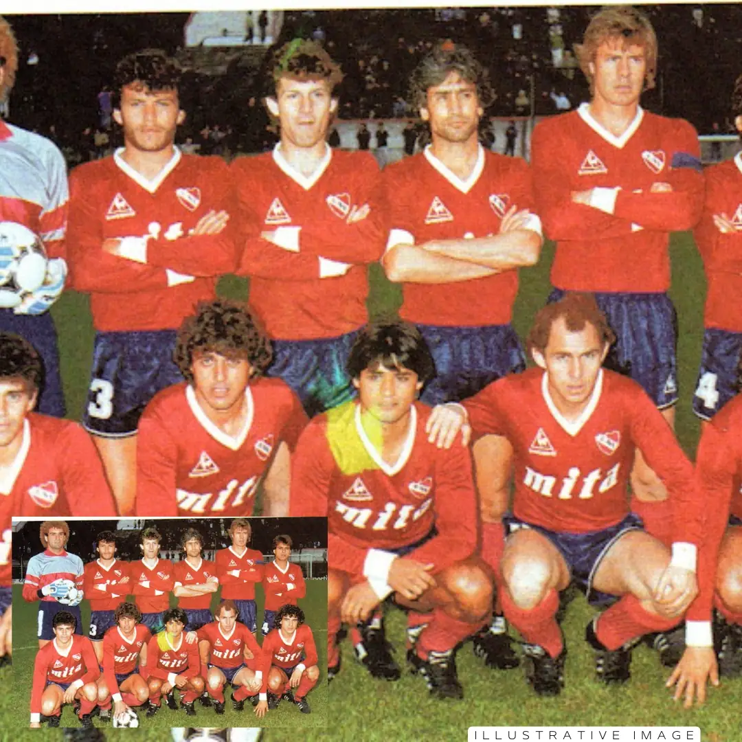 Ricardo Bochini – C.A. Independiente – Liguilla pre Libertadores 1987 – Match worn jersey - Image 17